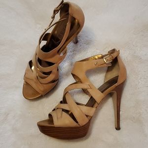Guess platforms, size 8.5